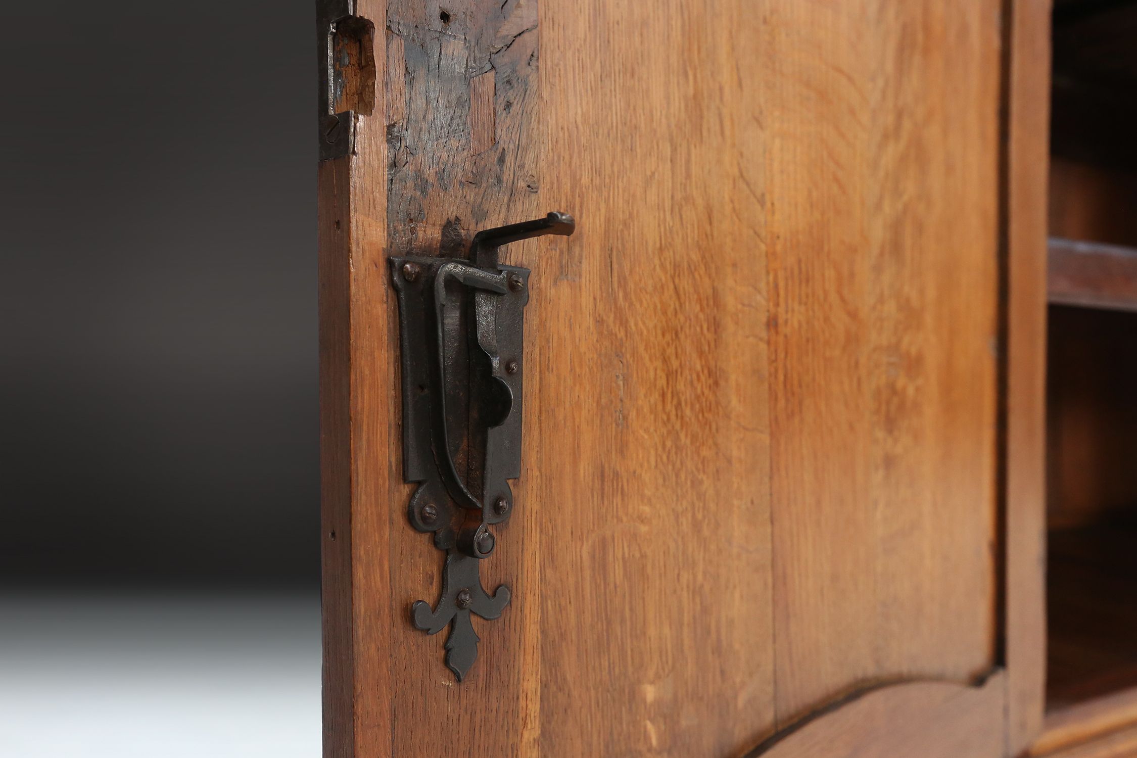 Antique Liège Display Cabinet in Carved Wood, Belgium, 18th Centurythumbnail